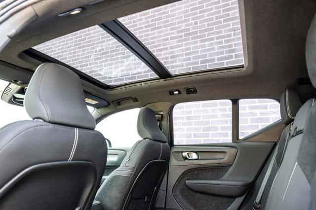 Volvo EX40 (2026) thumbnail 32