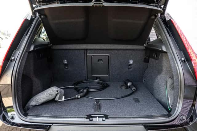 Volvo EX40 (2026) thumbnail 33