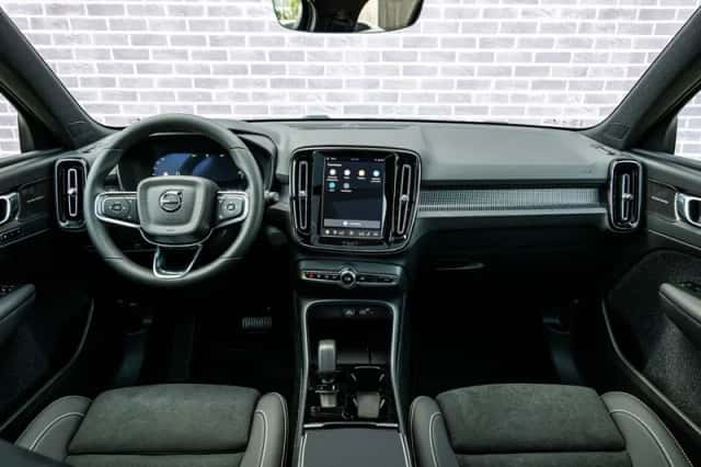 Volvo EX40 (2026) thumbnail 6