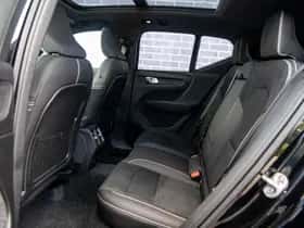 Volvo EX40 thumbnail 9