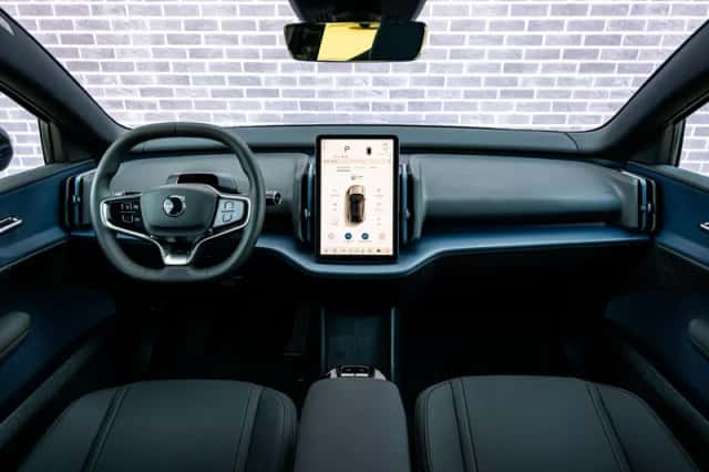 Volvo EX30 (2026) thumbnail 5