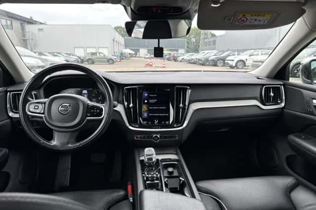 Volvo S60 (2021) thumbnail 3