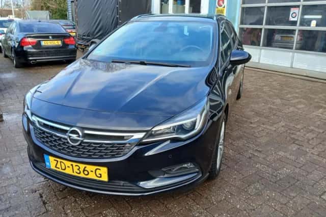 Opel Astra Sports Tourer (2019) thumbnail 3