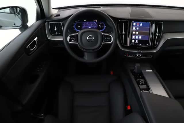 Volvo XC60 (2025)