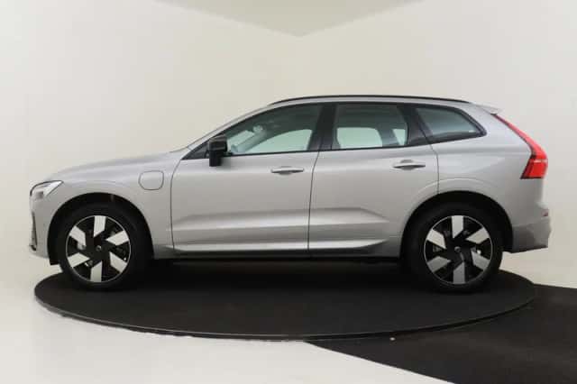 Volvo XC60 (2025) thumbnail 6