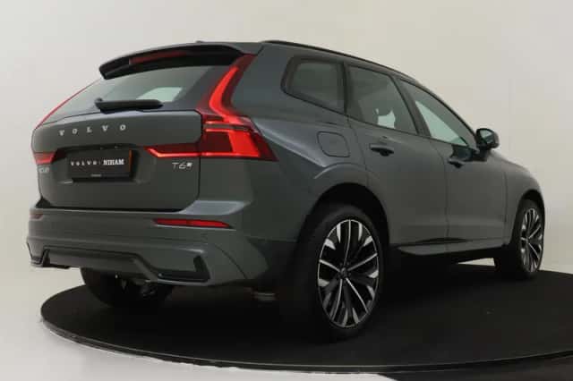 Volvo XC60 (2025) thumbnail 2
