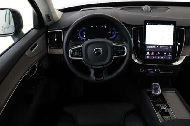 Volvo XC90 (2025)