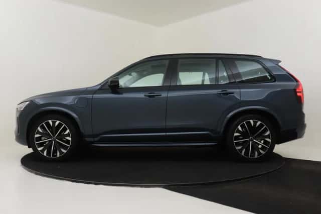 Volvo XC90 (2025) thumbnail 6