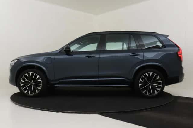 Volvo XC90 (2025) thumbnail 6