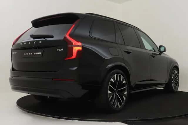 Volvo XC90 (2026) thumbnail 2
