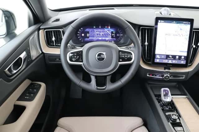 Volvo XC60 (2026)