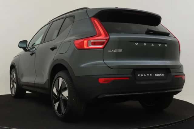 Volvo EX40 (2026) thumbnail 4