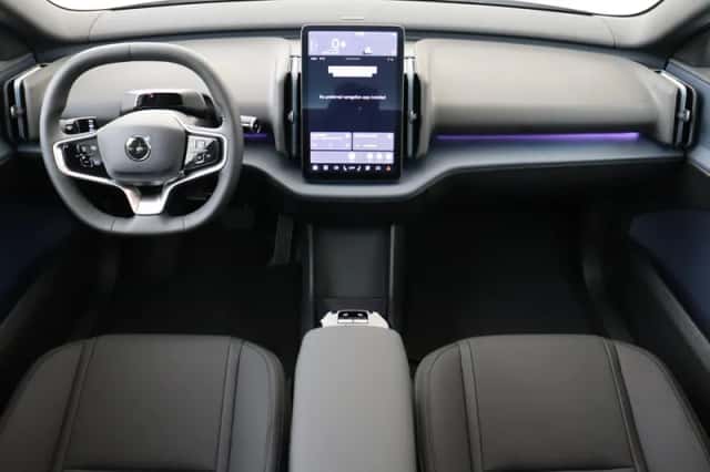 Volvo EX30 (2026) thumbnail 3