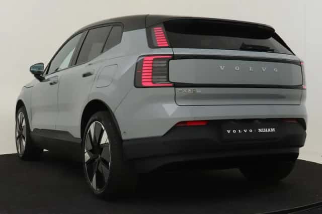 Volvo EX30 (2026) thumbnail 4