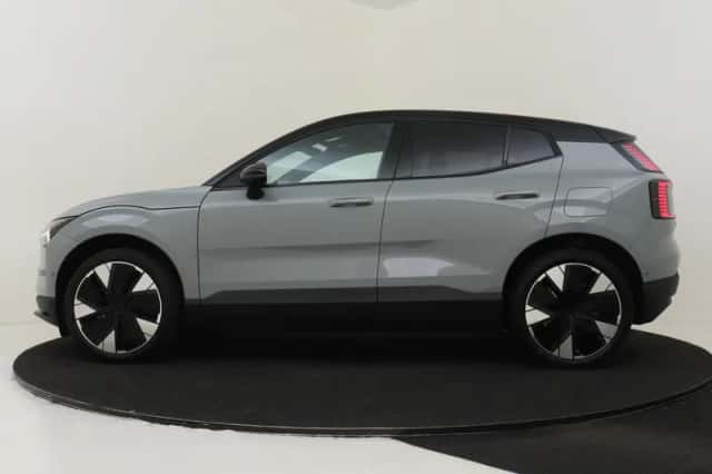 Volvo EX30 (2026) thumbnail 6