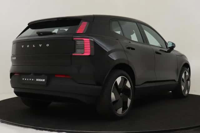 Volvo EX30 (2026) thumbnail 2