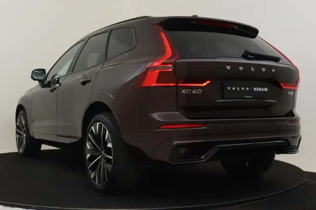 Volvo XC60 (2025) thumbnail 4