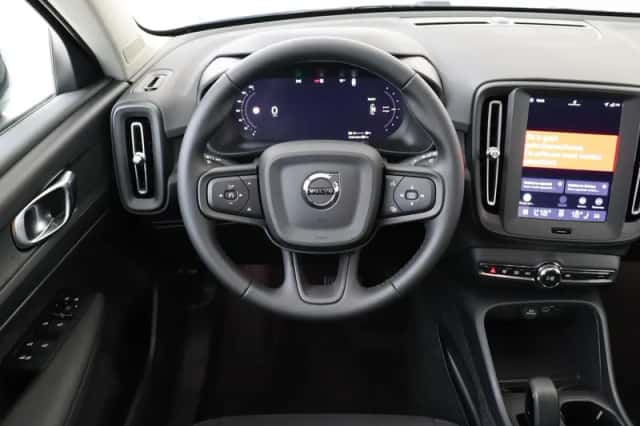 Volvo EX40 (2026)