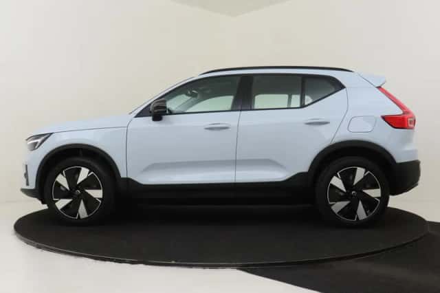 Volvo EX40 (2026) thumbnail 6