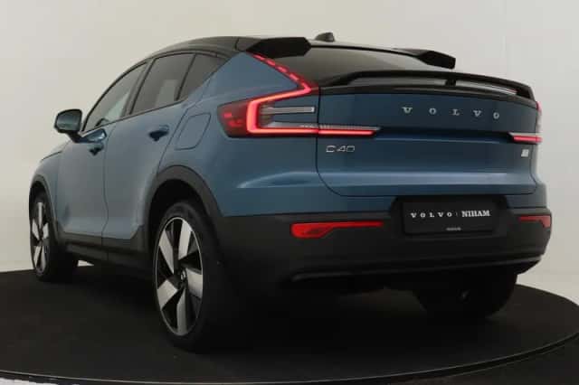 Volvo C40 (2021) thumbnail 4