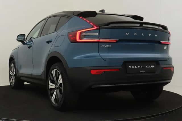 Volvo C40 (2023) thumbnail 4