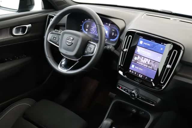 Volvo C40 (2023) thumbnail 5