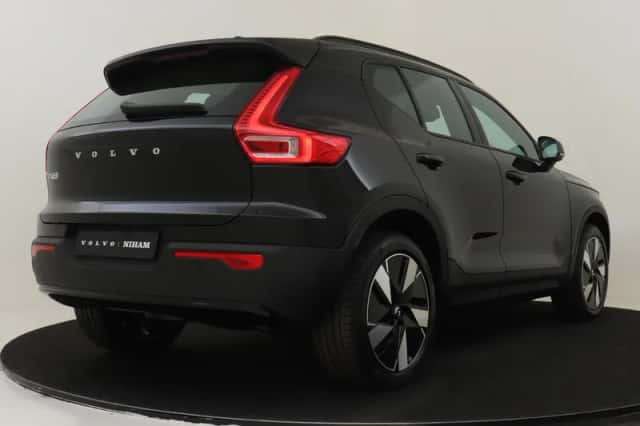 Volvo EX40 (2026) thumbnail 2