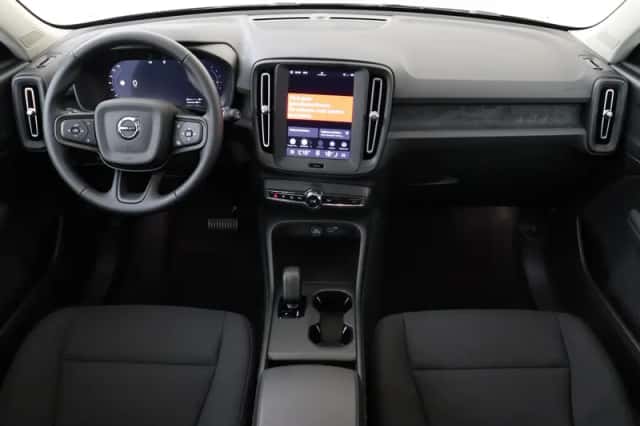 Volvo EX40 (2026) thumbnail 3