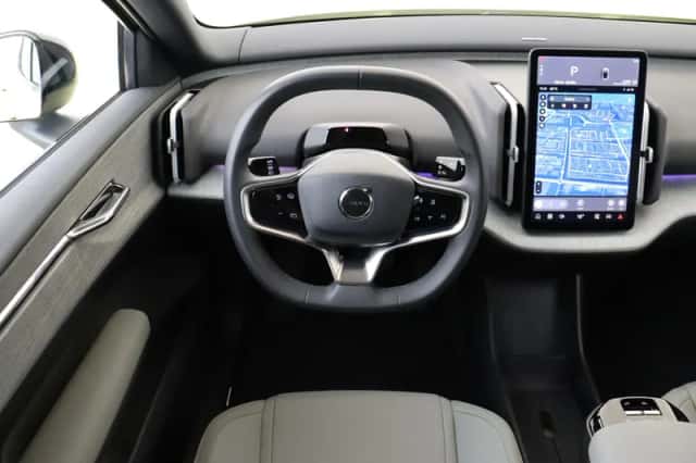 Volvo EX30 (2024)