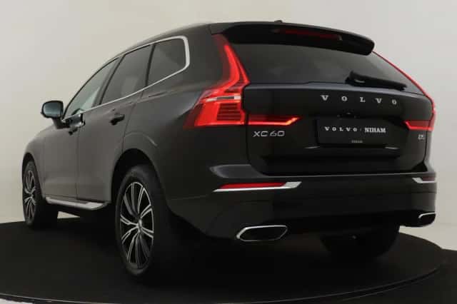 Volvo XC60 (2020) thumbnail 4