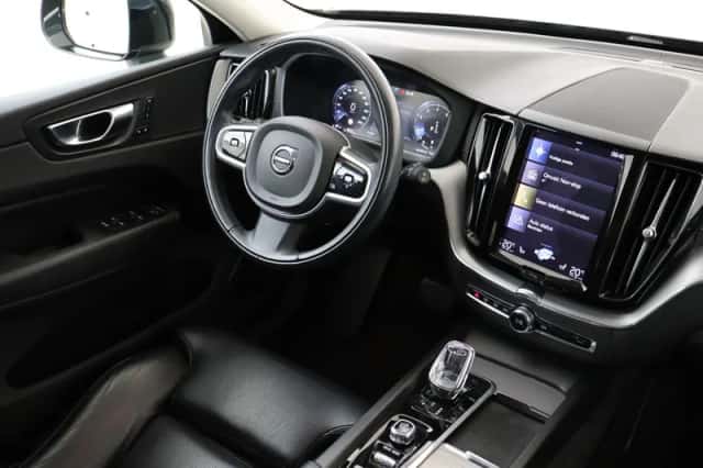 Volvo XC60 (2020) thumbnail 5