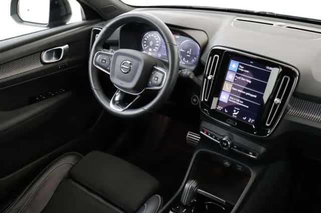 Volvo XC40 (2022) thumbnail 5