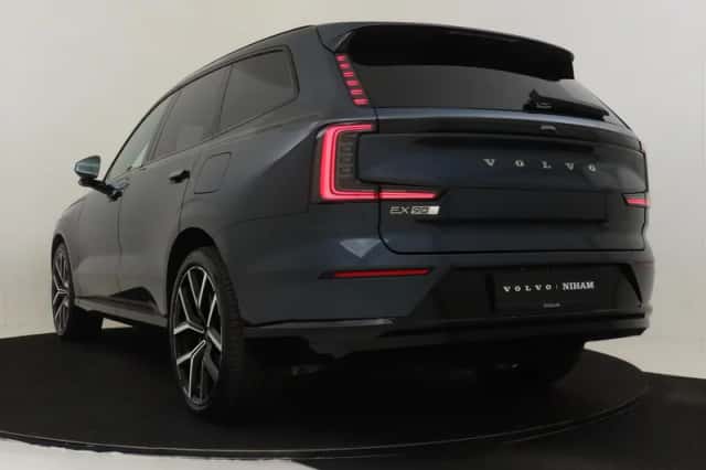 Volvo EX90 (2026) thumbnail 4