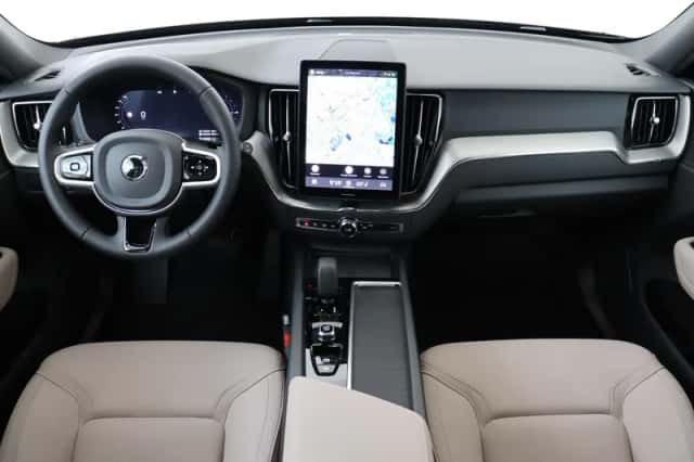 Volvo XC60 (2026) thumbnail 3