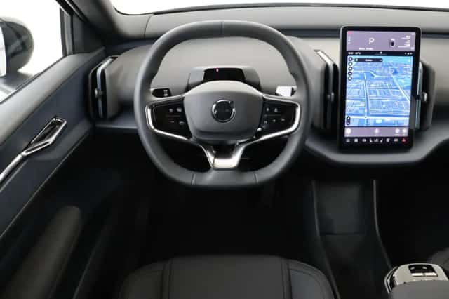Volvo EX30 (2024)