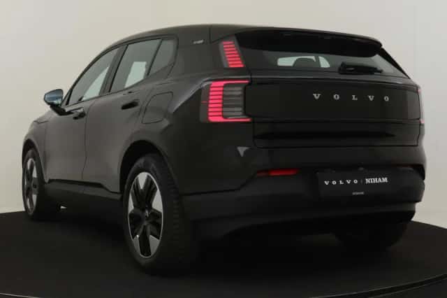 Volvo EX30 (2024) thumbnail 4