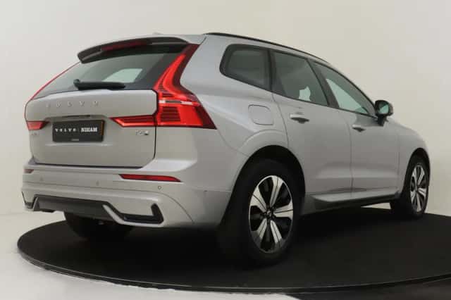 Volvo XC60 (2025) thumbnail 2