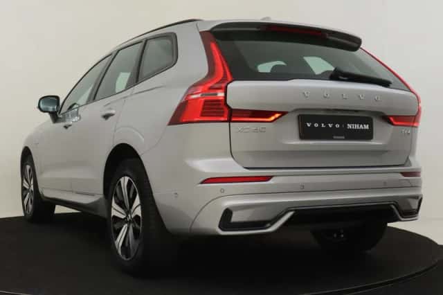 Volvo XC60 (2025) thumbnail 4