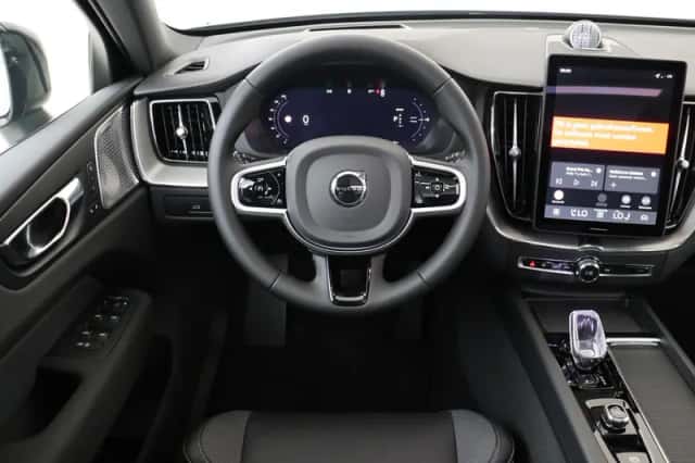 Volvo XC60 (2026) thumbnail 2