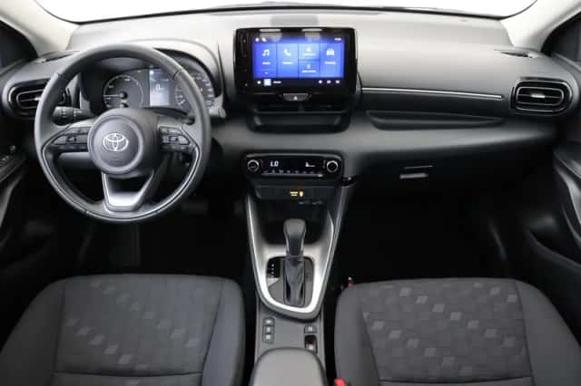Toyota Yaris (2026) thumbnail 3