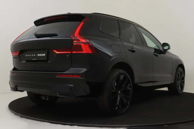 Volvo XC60 (2025) thumbnail 2
