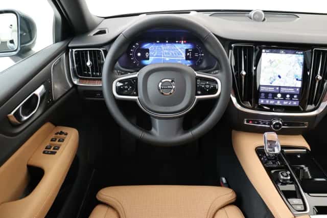 Volvo V60 (2026) thumbnail 1