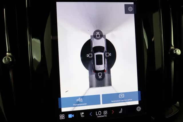 Volvo XC60 (2025) thumbnail 1