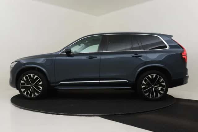 Volvo XC90 (2025) thumbnail 6