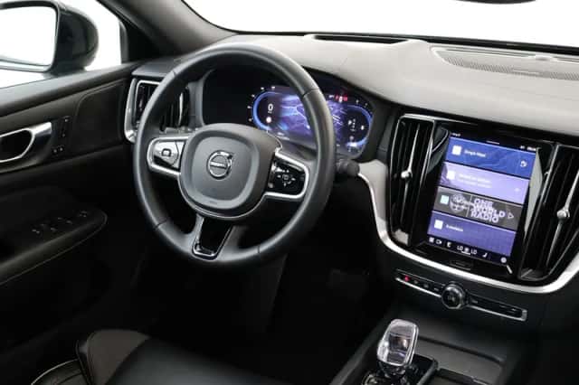 Volvo S60 (2023) thumbnail 5