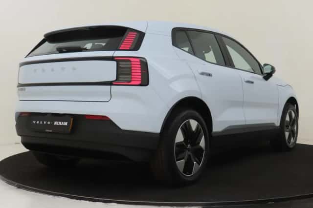 Volvo EX30 (2026) thumbnail 2