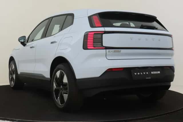 Volvo EX30 (2026) thumbnail 4