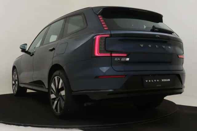Volvo EX90 (2025) thumbnail 4