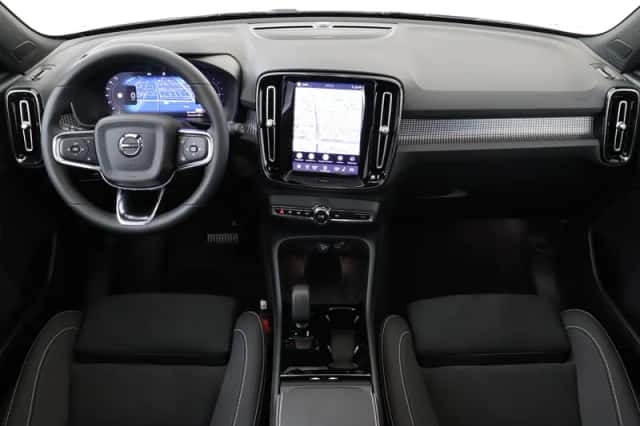 Volvo EX40 (2026) thumbnail 3