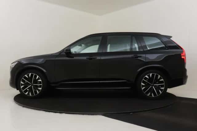 Volvo XC90 (2025) thumbnail 6
